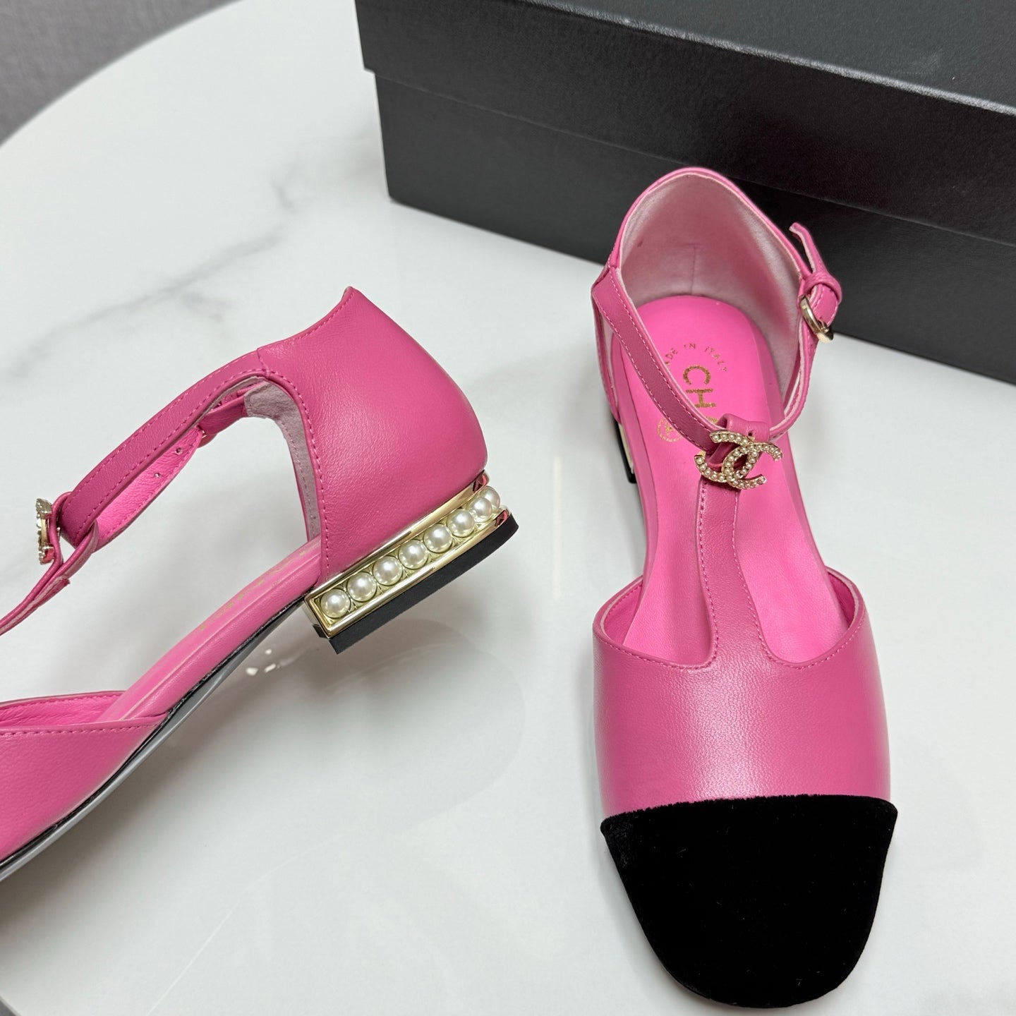 CHANEL MARY JANE 25S IN PINK LAMBSKIN AND BLACK SUEDE WITH PEARL HEEL