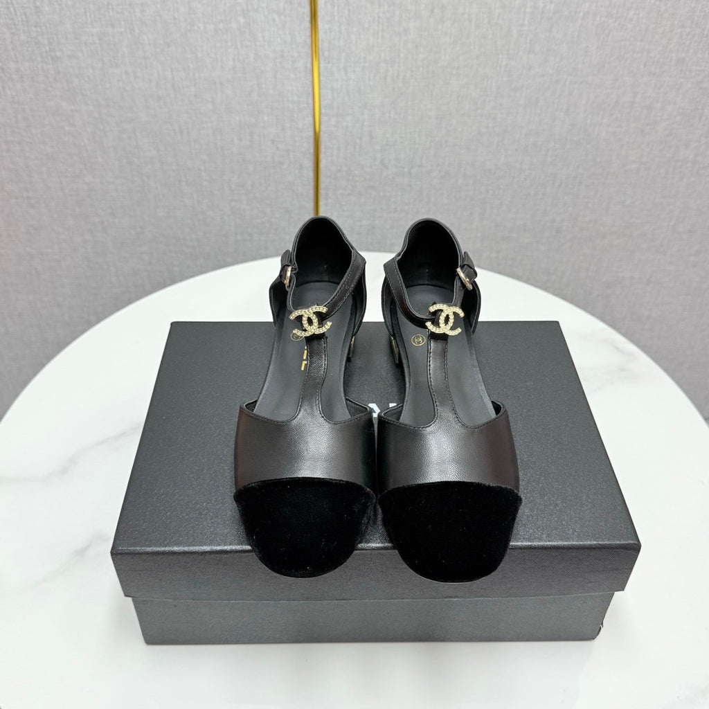 CHANEL MARY JANE 25S IN BLACK LAMBSKIN AND SUEDE WITH PEARL HEEL
