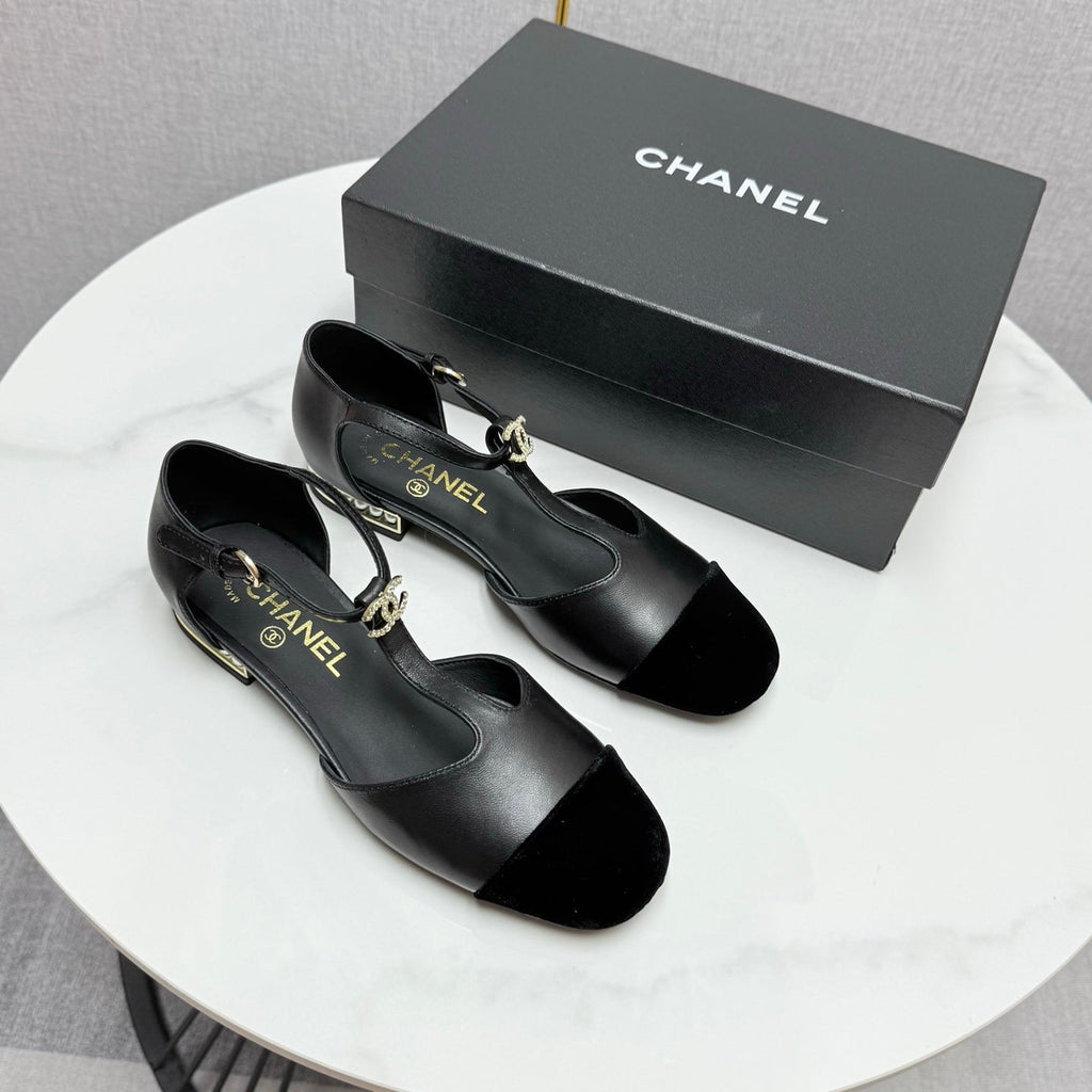 CHANEL MARY JANE 25S IN BLACK LAMBSKIN AND SUEDE WITH PEARL HEEL