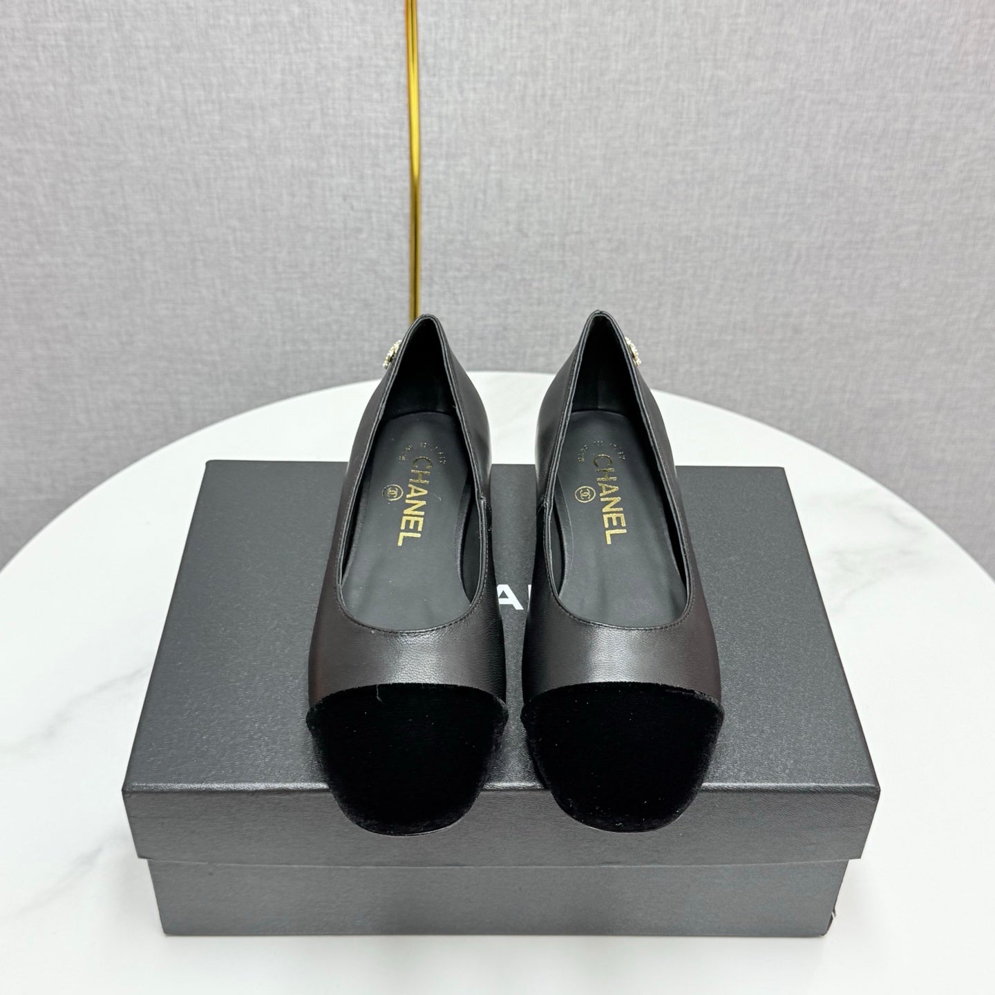 CHANEL BALLET FLATS 25S IN BLACK LAMBSKIN AND SUEDE WITH PEARL HEEL