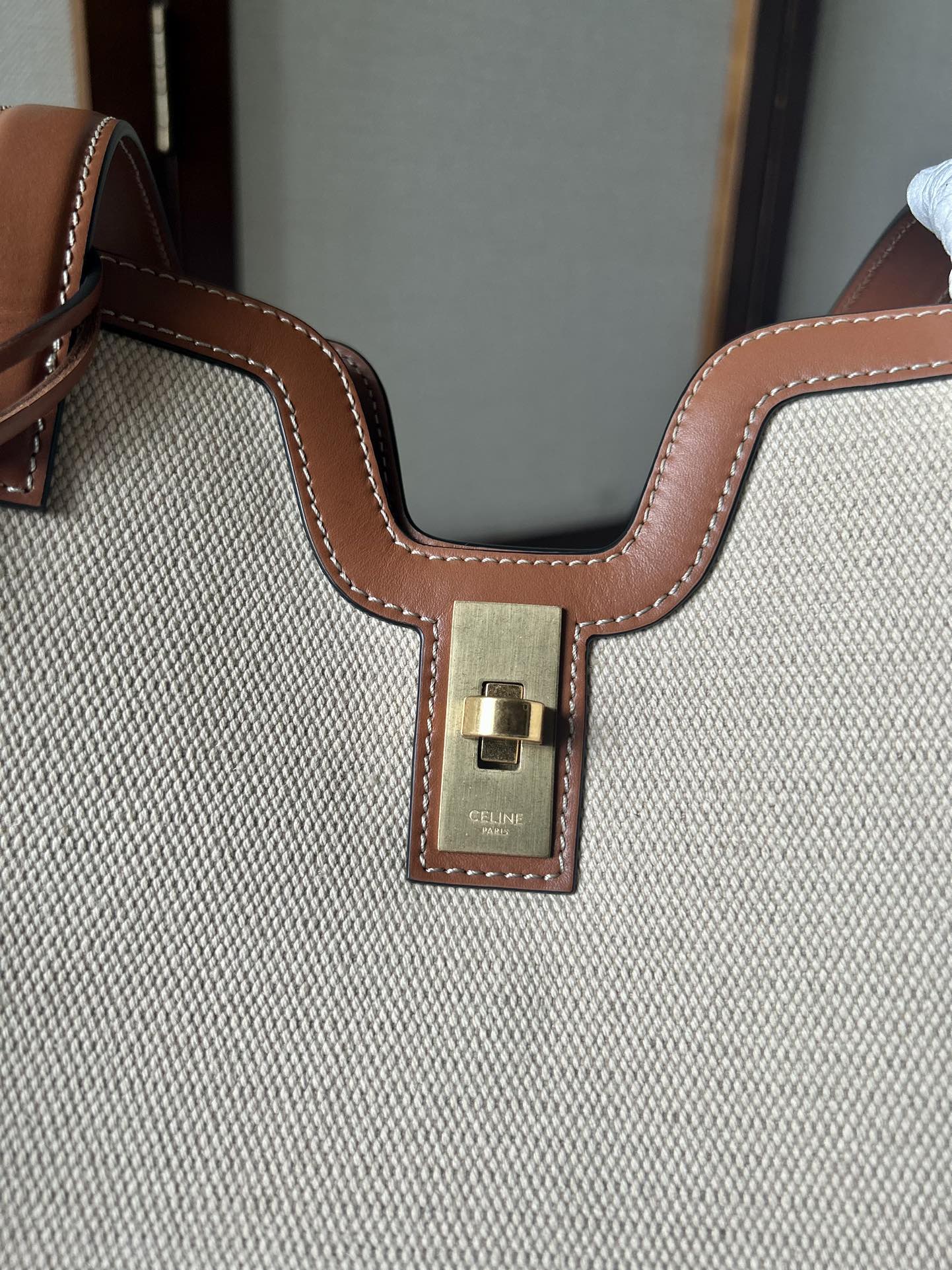 CELINE CABAS 37 IN WHITE CANVAS AND BRONZE BROWN CALFSKIN TRIM GOLD LOCK