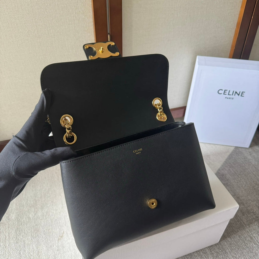 CELINE MEDIUM  VICTOIRE BAG 25 IN BLACK CALFSKIN GOLDEN HARDWARE