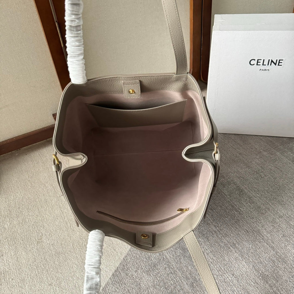 CELINE MEDIUM CABAS ANAÏS CUIR TRIOMPHE 54 IN NOMAD GRAINED CALFSKIN