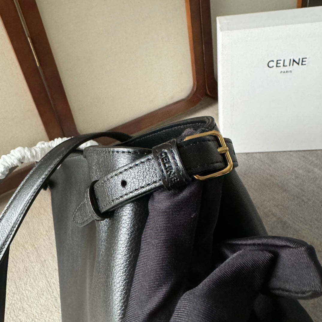 CELINE MEDIUM CABAS ANAÏS CUIR TRIOMPHE 54 IN BLACK GRAINED CALFSKIN