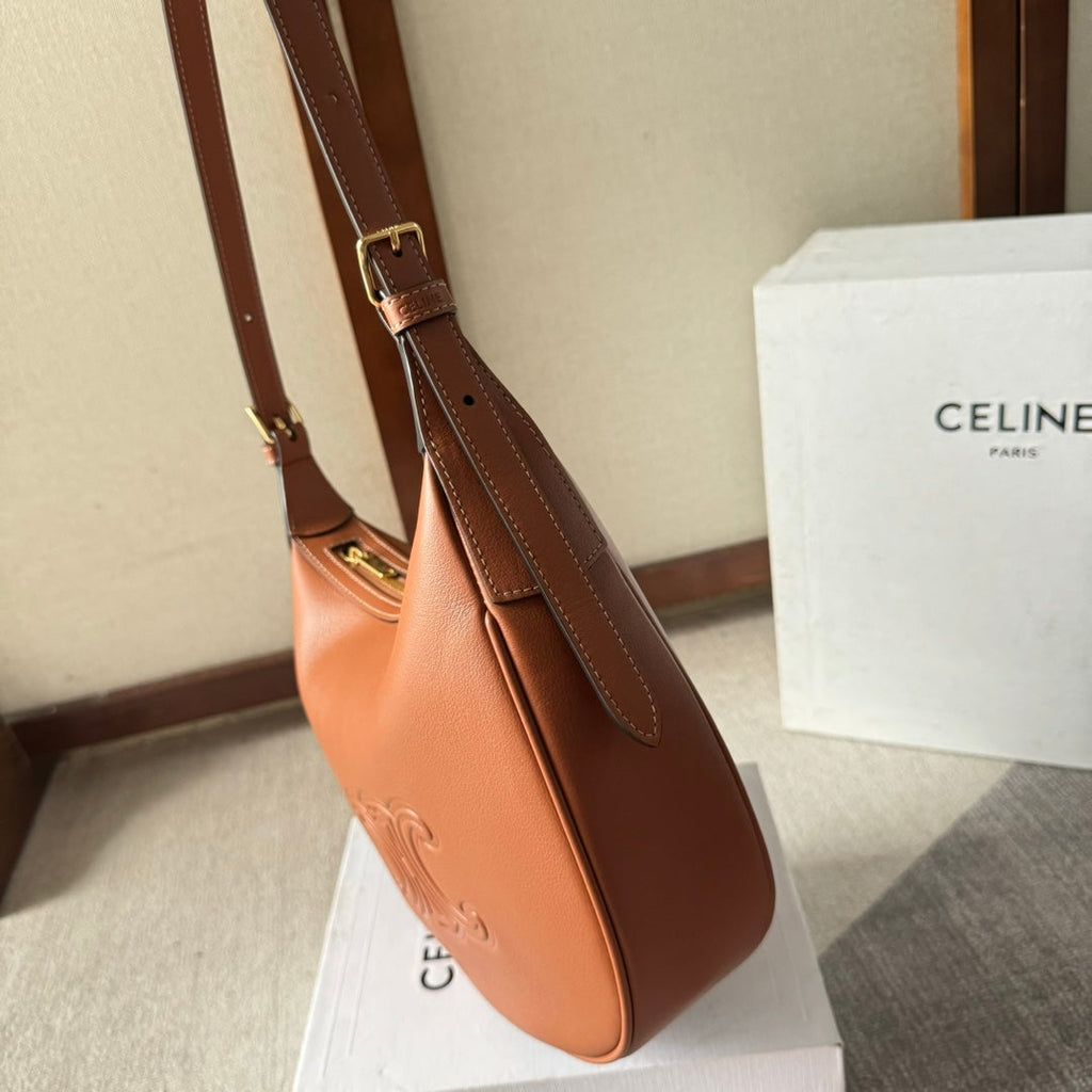 CELINE SMALL HELOÏSE BAG CUIR 22 IN GINGER ORANGE CALFSKIN EMBOSSED LOGO