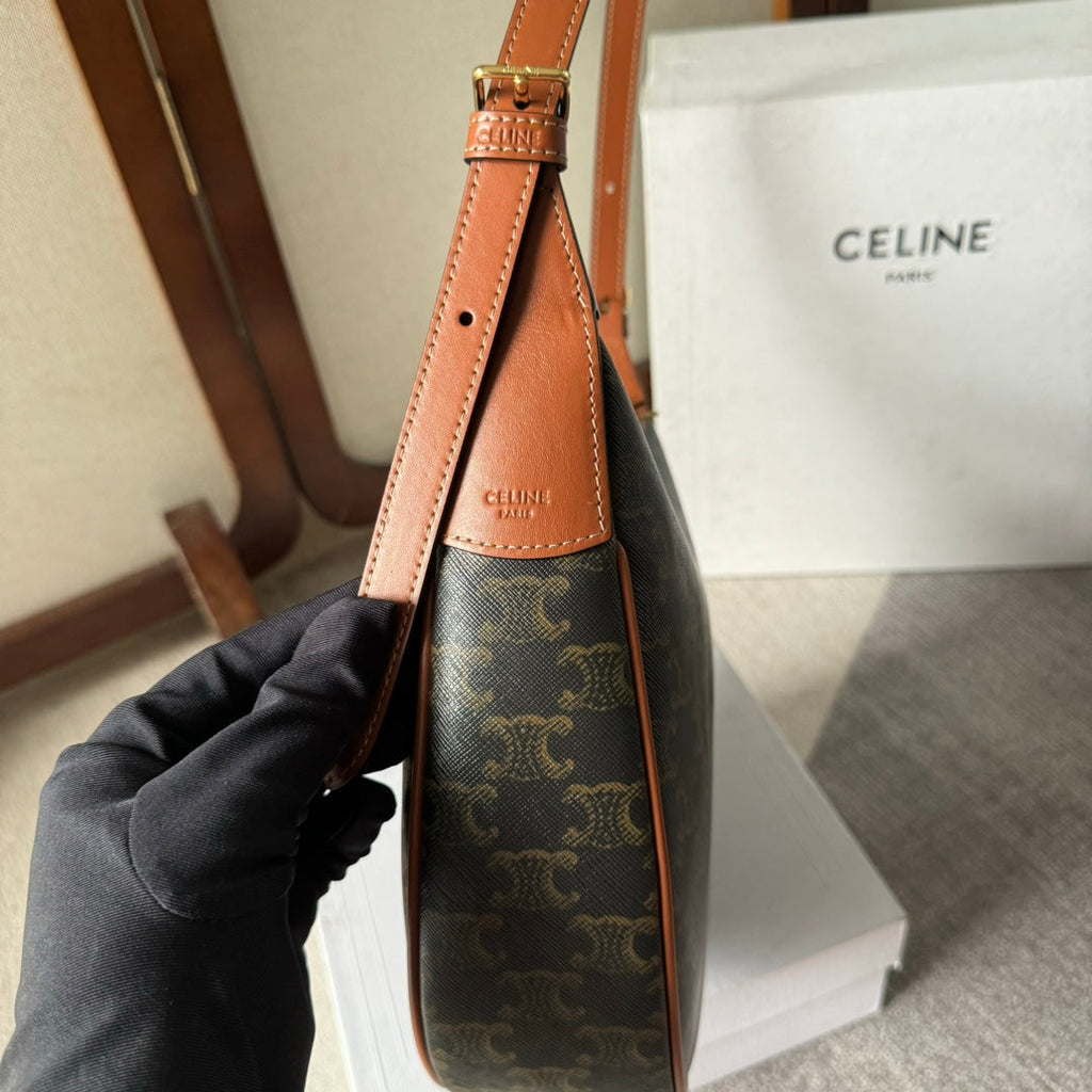 CELINE SMALL HELOÏSE BAG CUIR 22 IN BLACK TRIOMPHE CANVAS