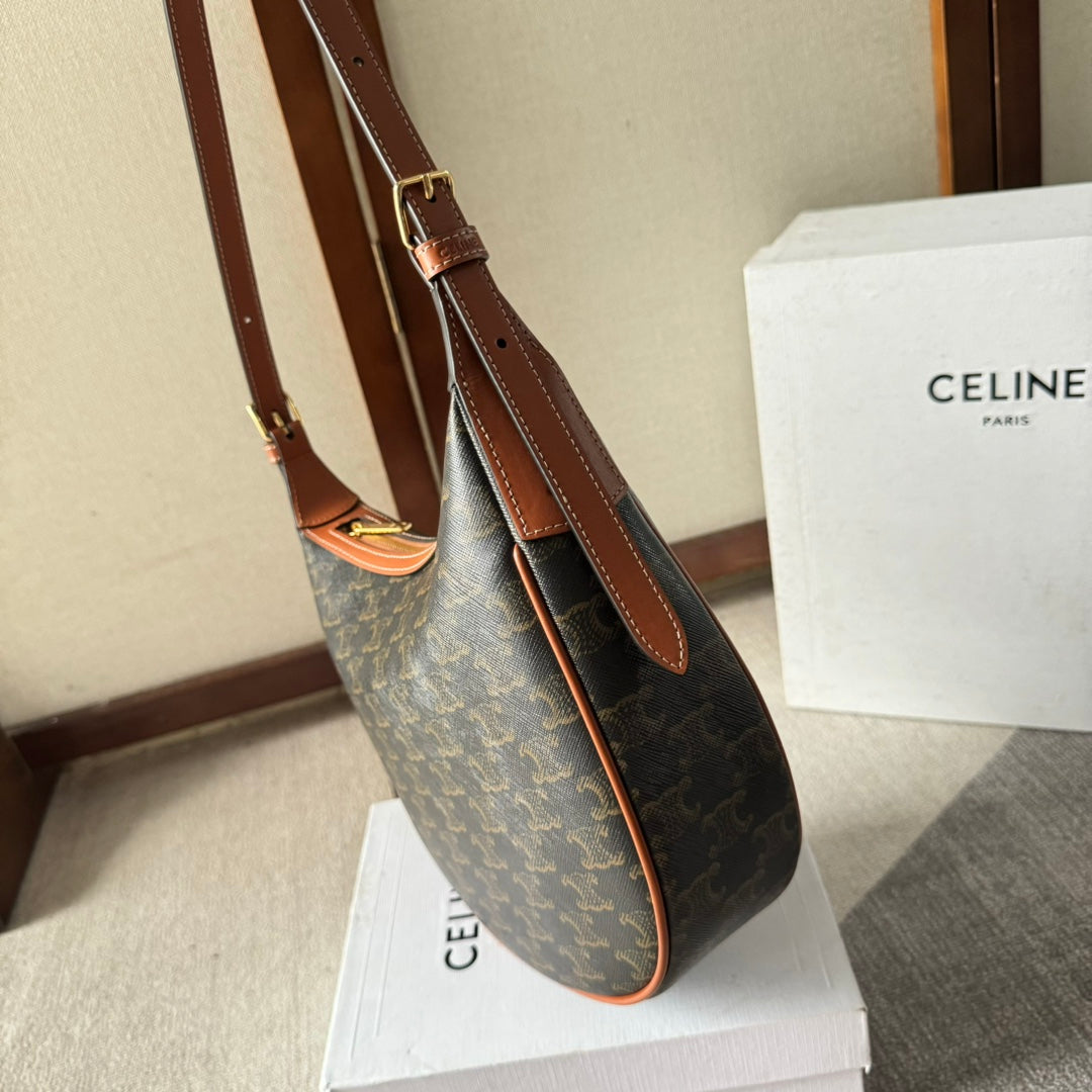 CELINE SMALL HELOÏSE BAG CUIR 22 IN BLACK TRIOMPHE CANVAS