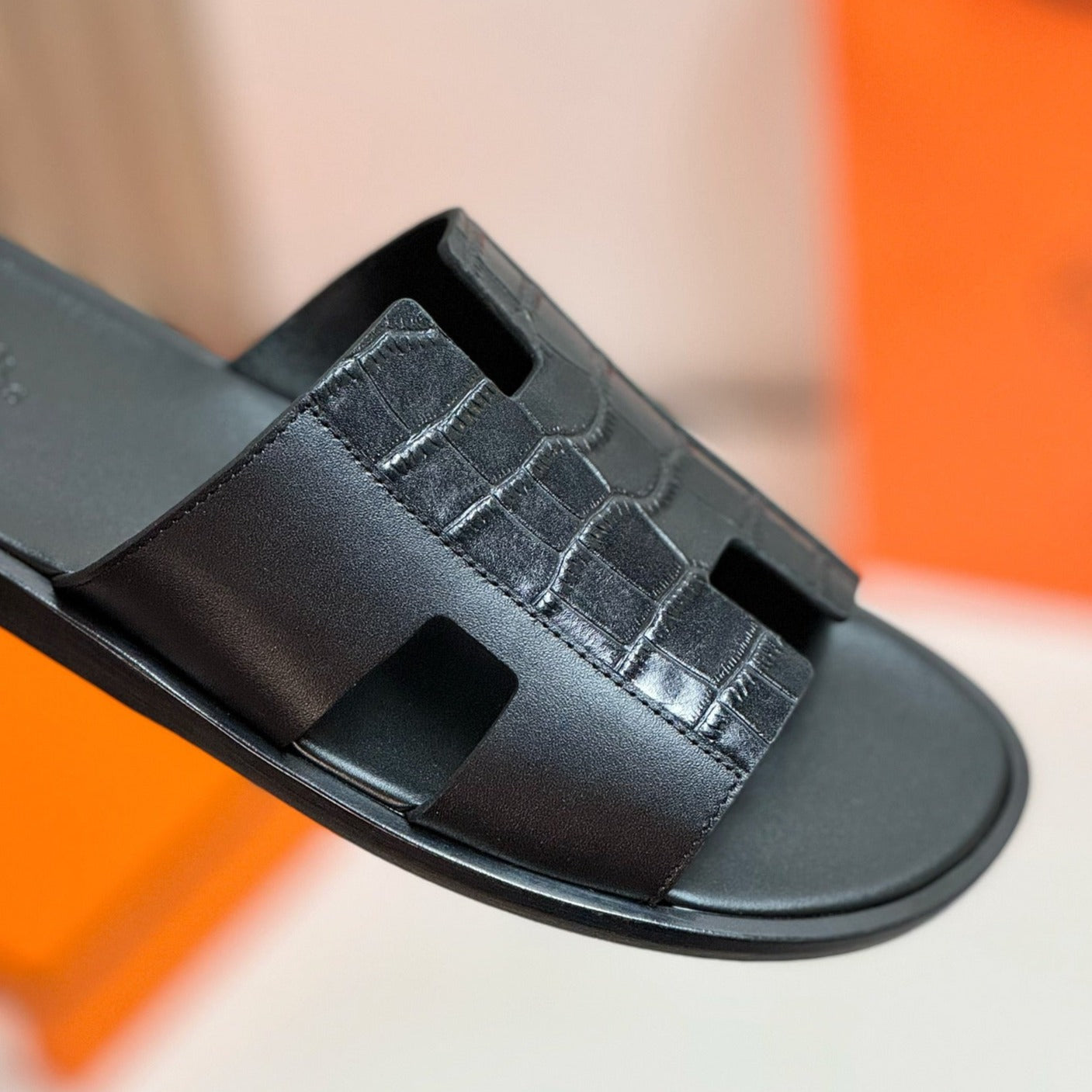 HERMES Izmir sandal black