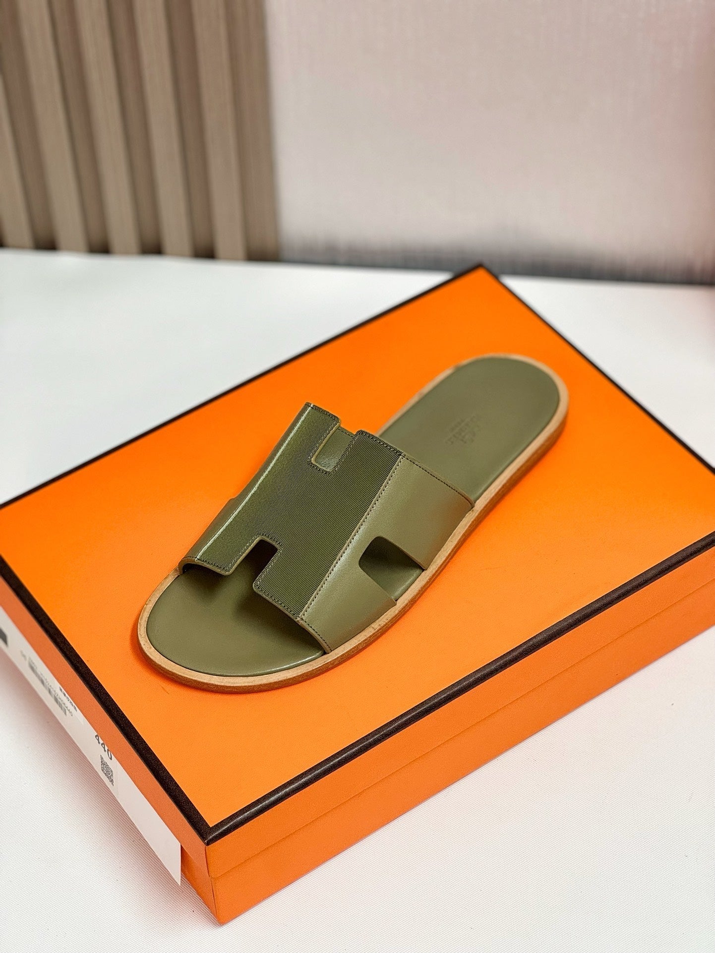 HERMES IZMIR SANDAL OLIVE MIX MOSS LAMBSKIN