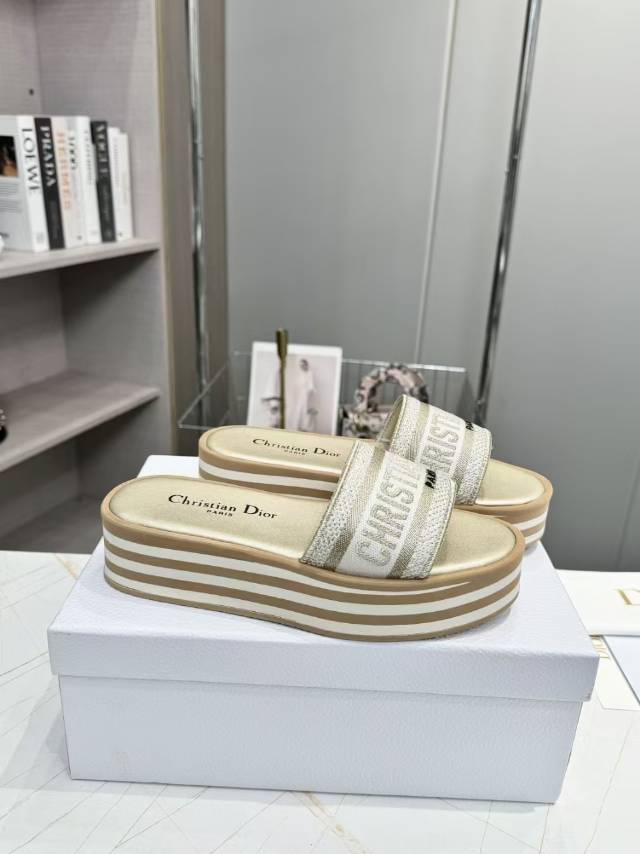 DIOR CD DWAY PLATFORM SLIDE IN SAGE GREEN AND WHITE COTTON STRIPED SOLE