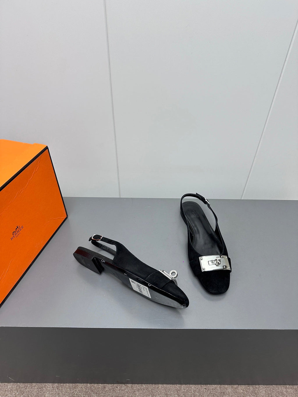 HERMES INNOCENTE SLINGBACK IN BLACK SUEDE