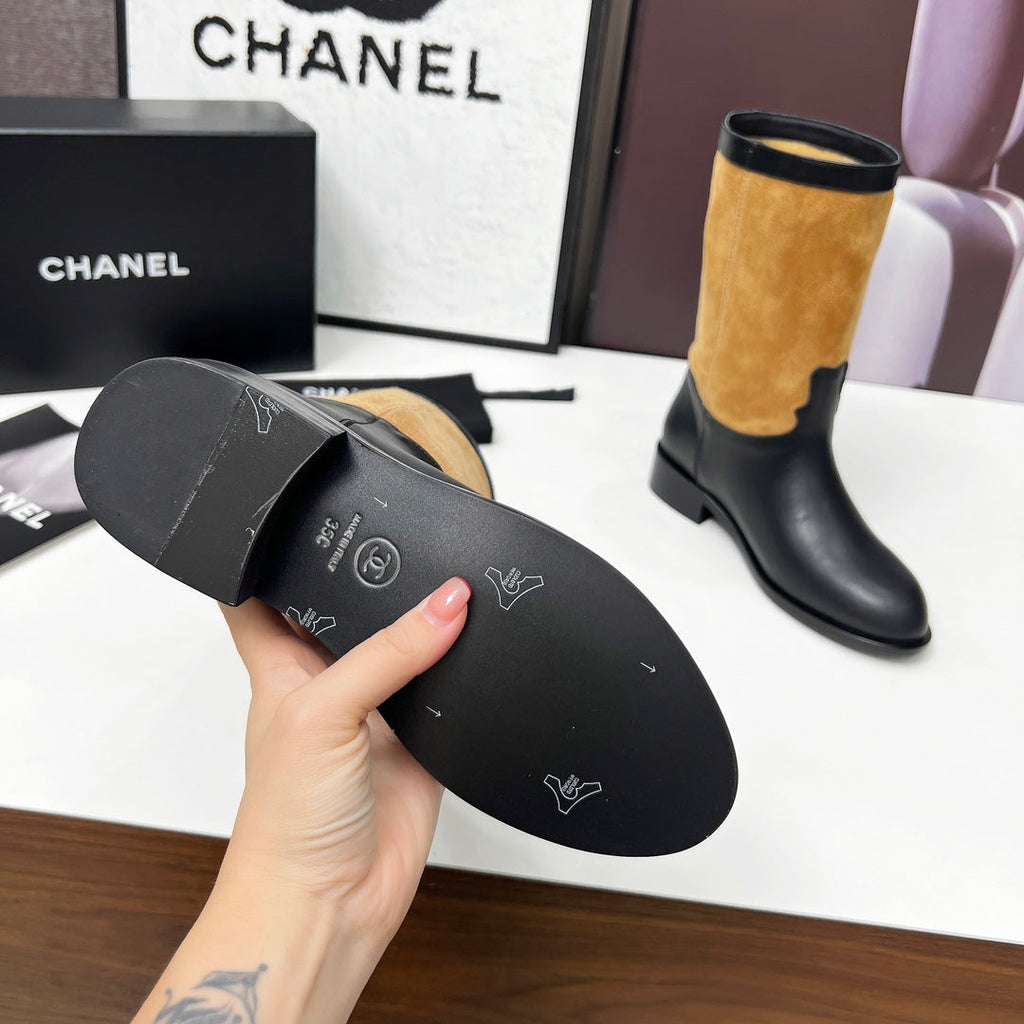 CHANEL 25S MID-CALF BOOTS 35MM IN BLACK CALFSKIN AND CARAMEL SUEDE GOLD HARDWARE