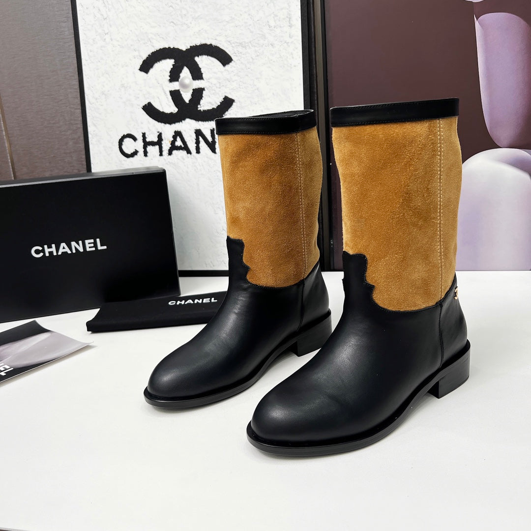 CHANEL 25S MID-CALF BOOTS 35MM IN BLACK CALFSKIN AND CARAMEL SUEDE GOLD HARDWARE