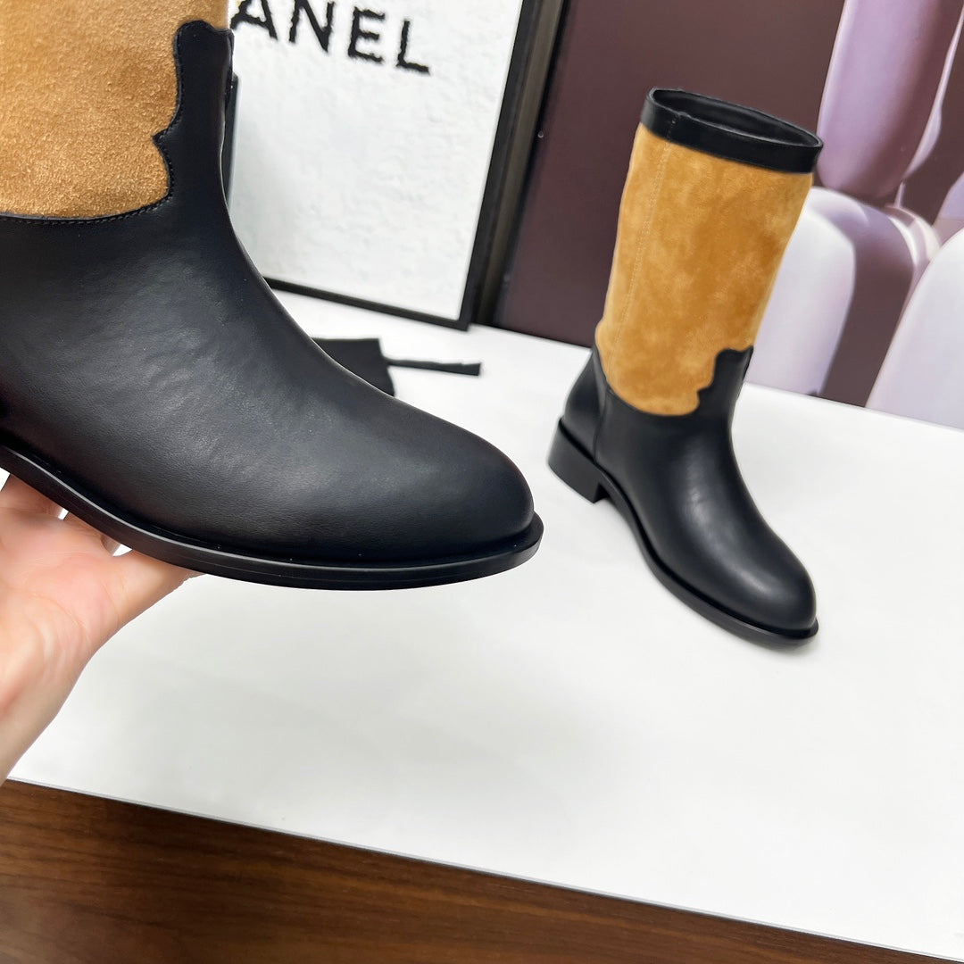 CHANEL 25S MID-CALF BOOTS 35MM IN BLACK CALFSKIN AND CARAMEL SUEDE GOLD HARDWARE
