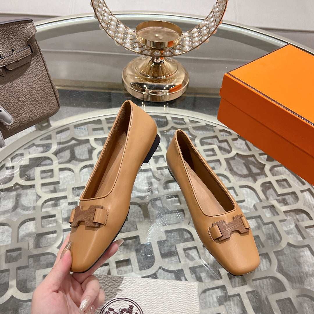HERMES H - BUCKLE BALLET LIGHT BROWN CALFSKIN