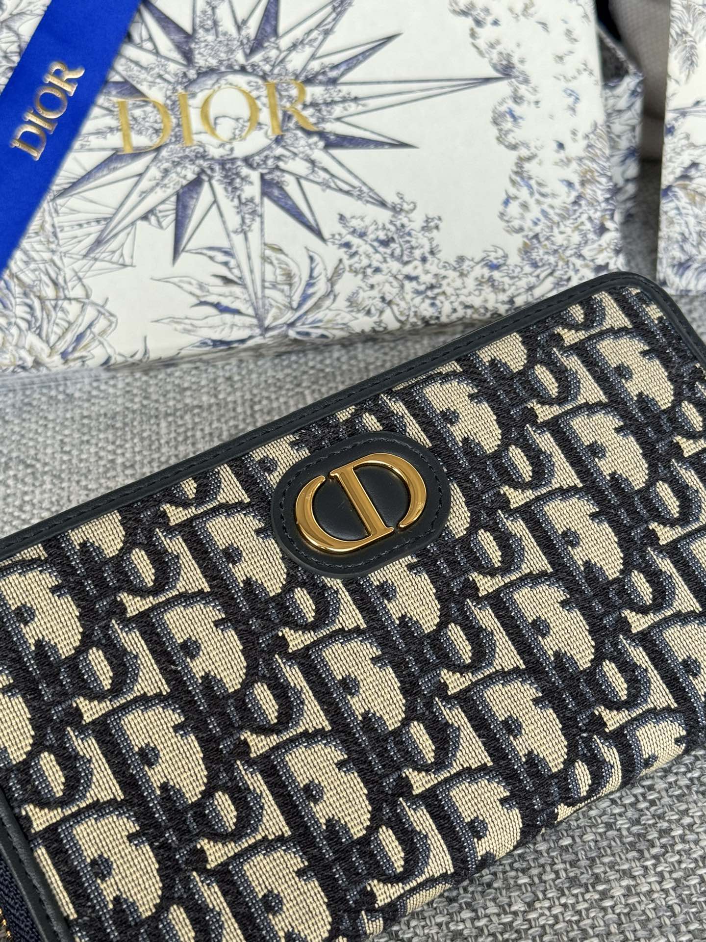 DIOR MONTAIGNE VOYAGEUR LONG WALLET 20 IN BLACK MONOGRAM OBLIQUE JACQUARD