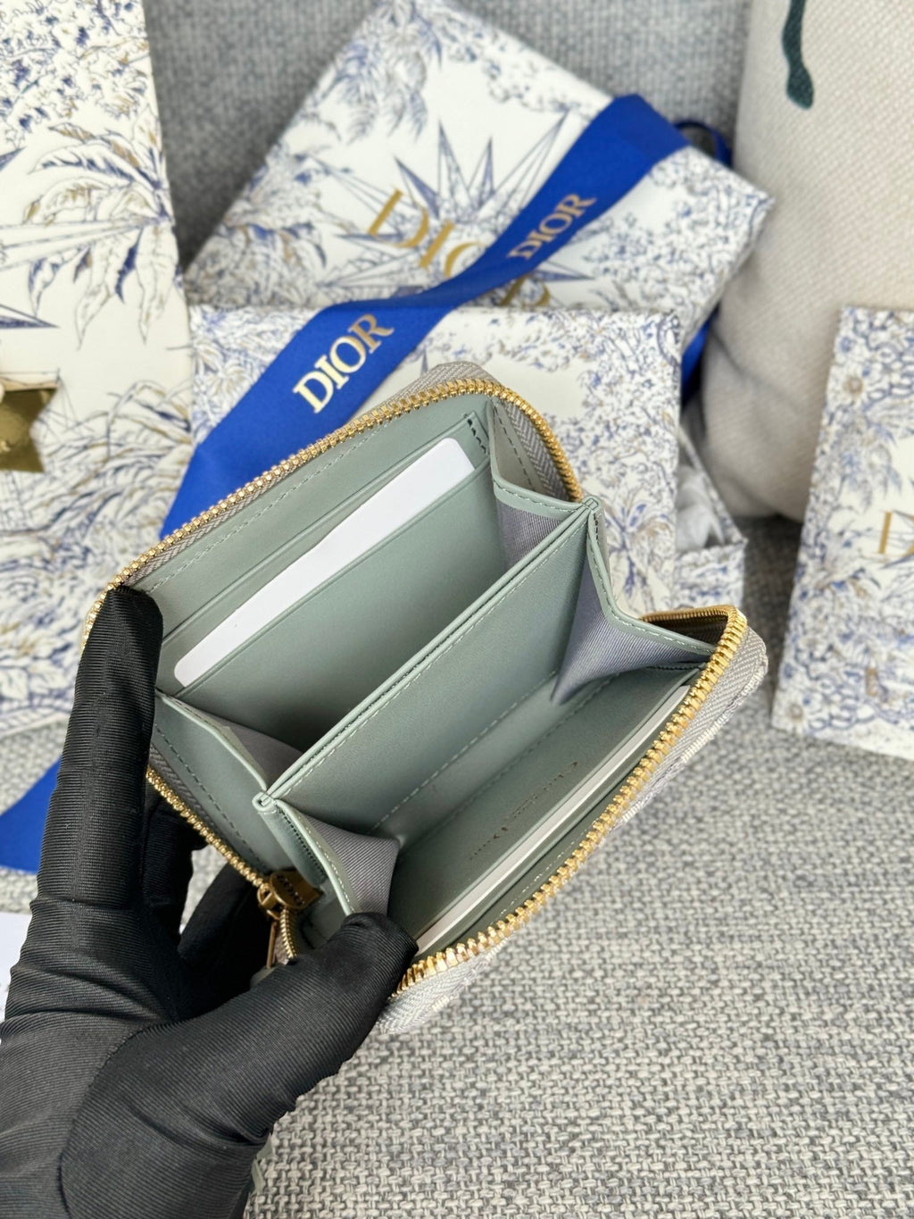 DIOR MONTAIGNE VOYAGEUR COIN PURSE 12 IN GREY MONOGRAM OBLIQUE JACQUARD