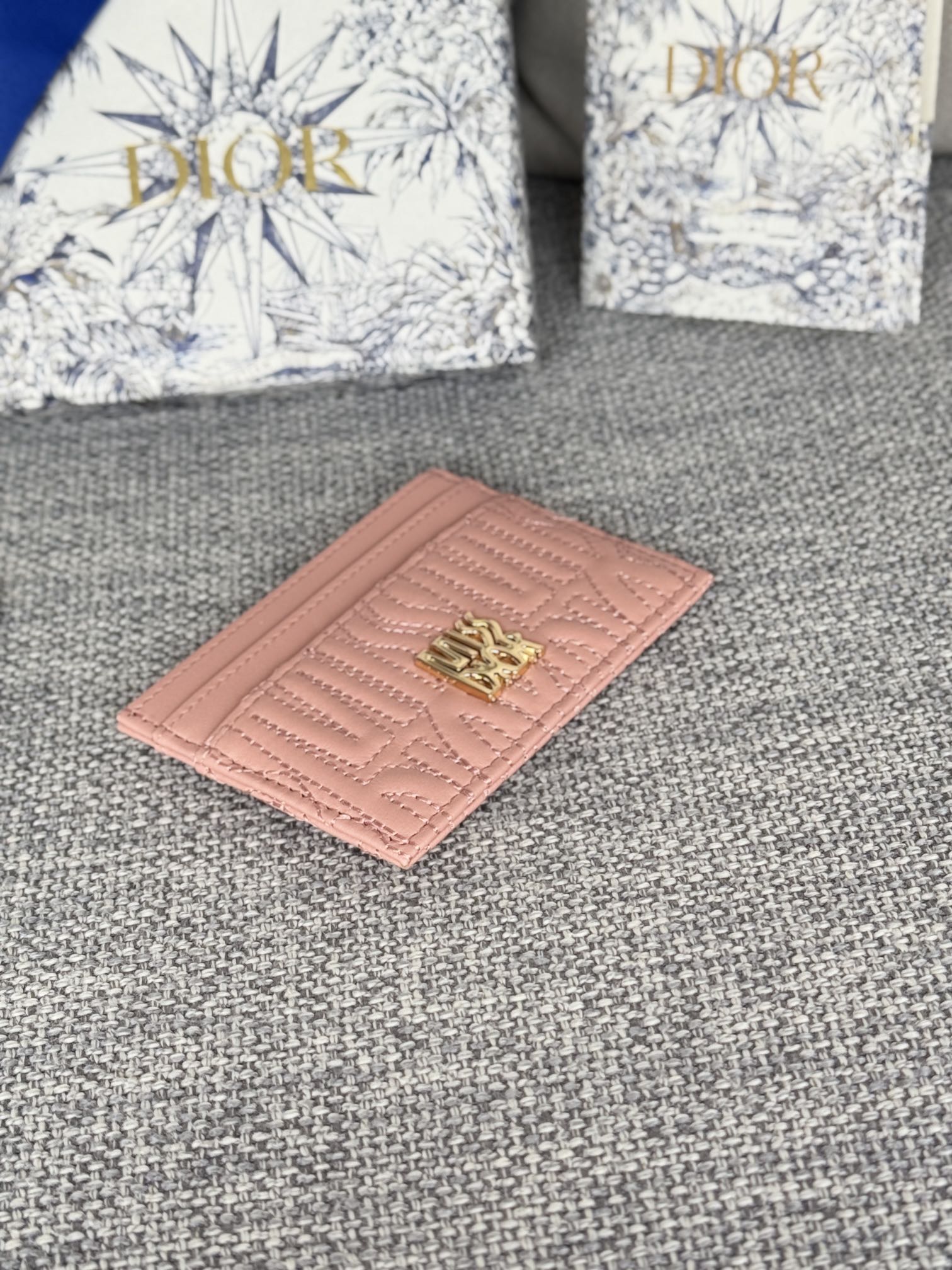 DIOR FREESIA CARD HOLDER 10 IN BABY PINK QUILTED ALLOVER CALFSKIN