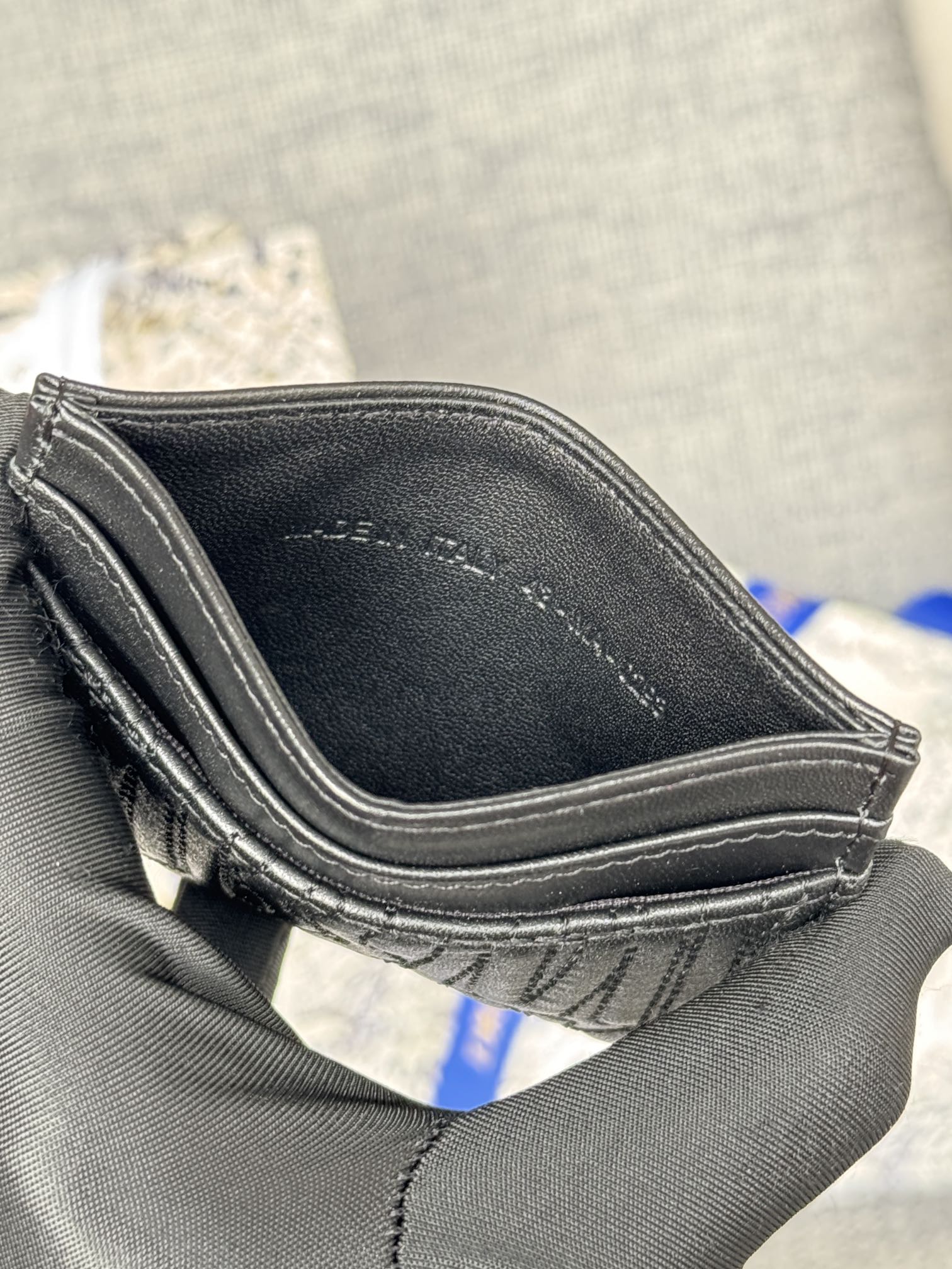 DIOR FREESIA CARD HOLDER 10 IN BLACK QUILTED ALLOVER CALFSKIN