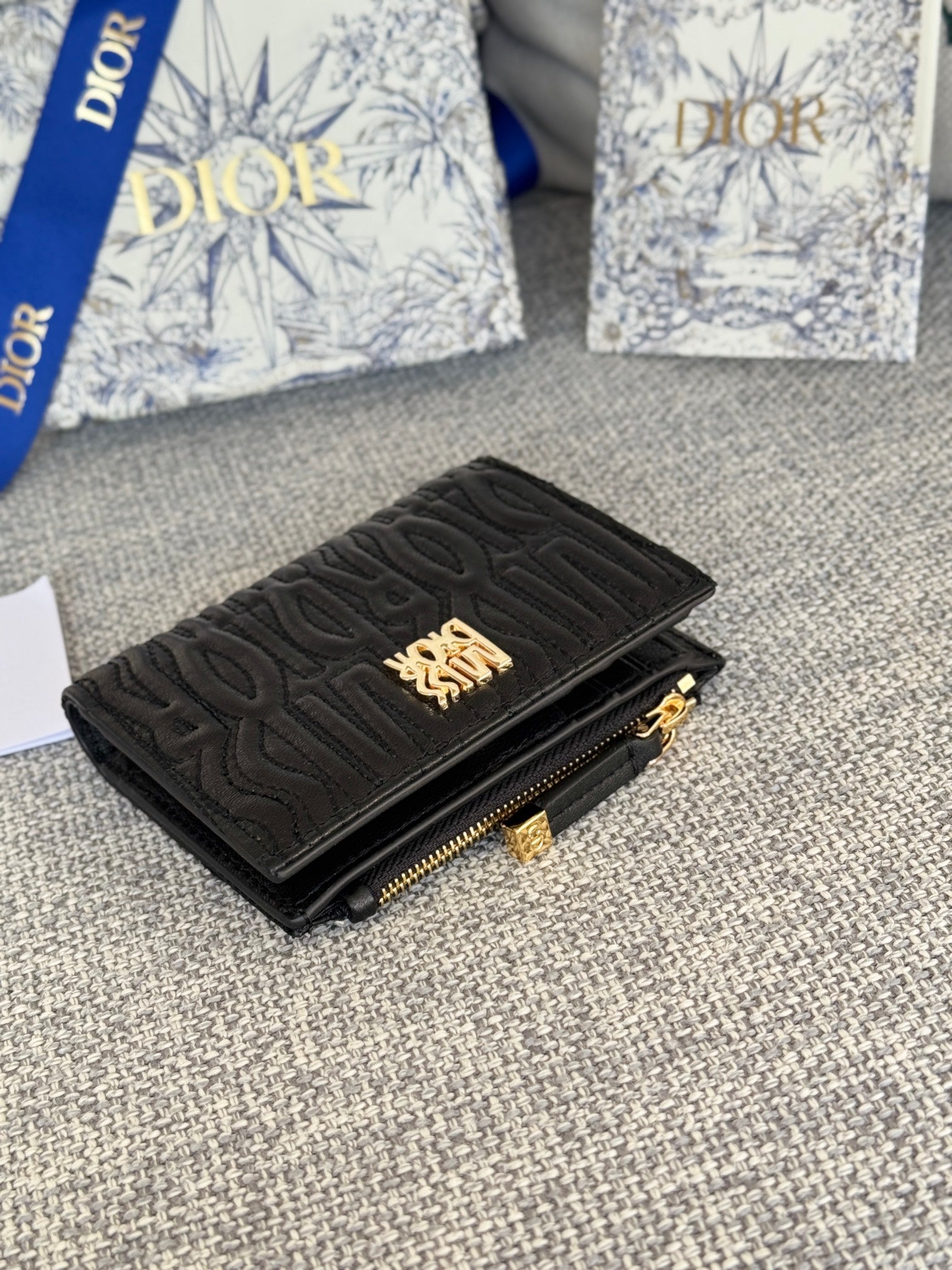 DIOR BIFOLD WALLET 11 IN BLACK QUILTED ALLOVER CALFSKIN