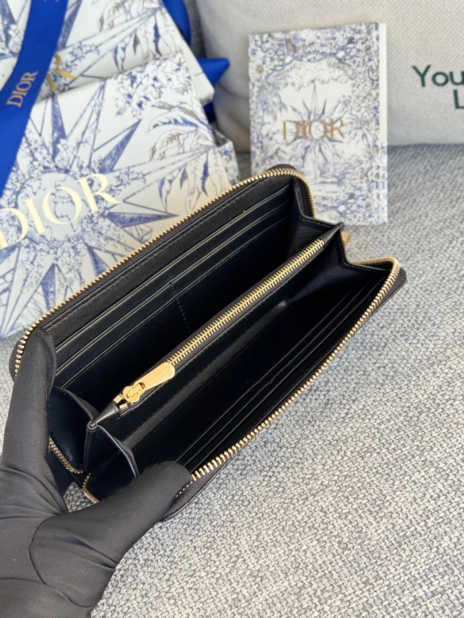 DIOR VERTICAL LONG ZIP WALLET 20 IN BLACK QUILTED ALLOVER CALFSKIN