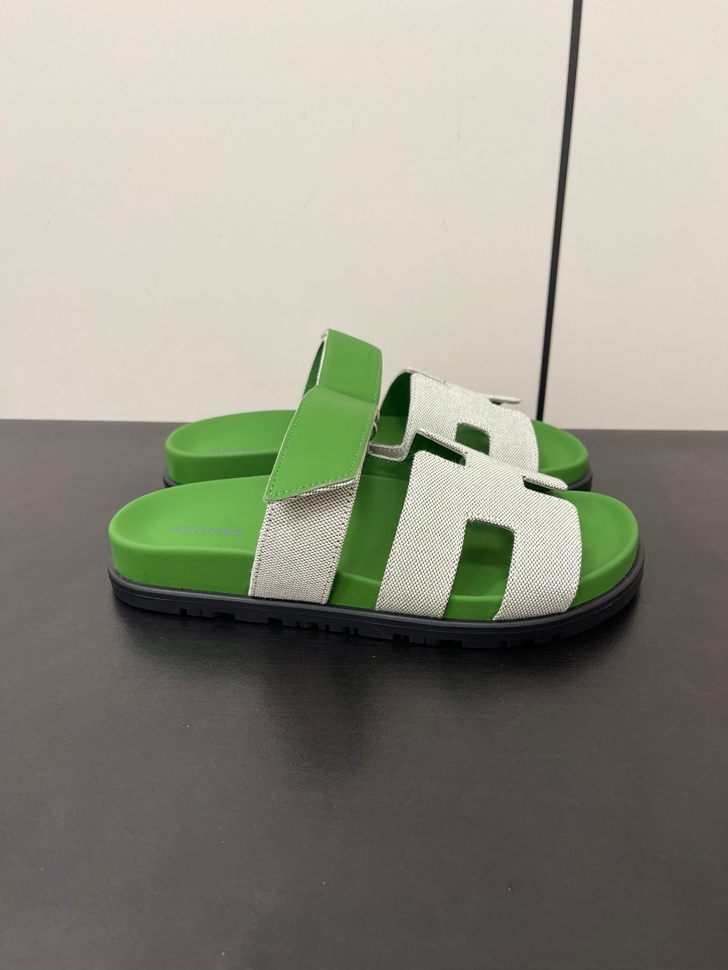 HERMES CHYPRE SANDAL GREEN MIX CREAM CALFSKIN