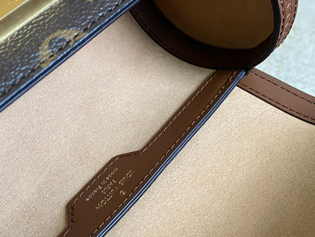 LOUIS VUITTON PAPILLON TRUNK 19 IN BROWN MONOGRAM CANVAS GOLD HARDWARE