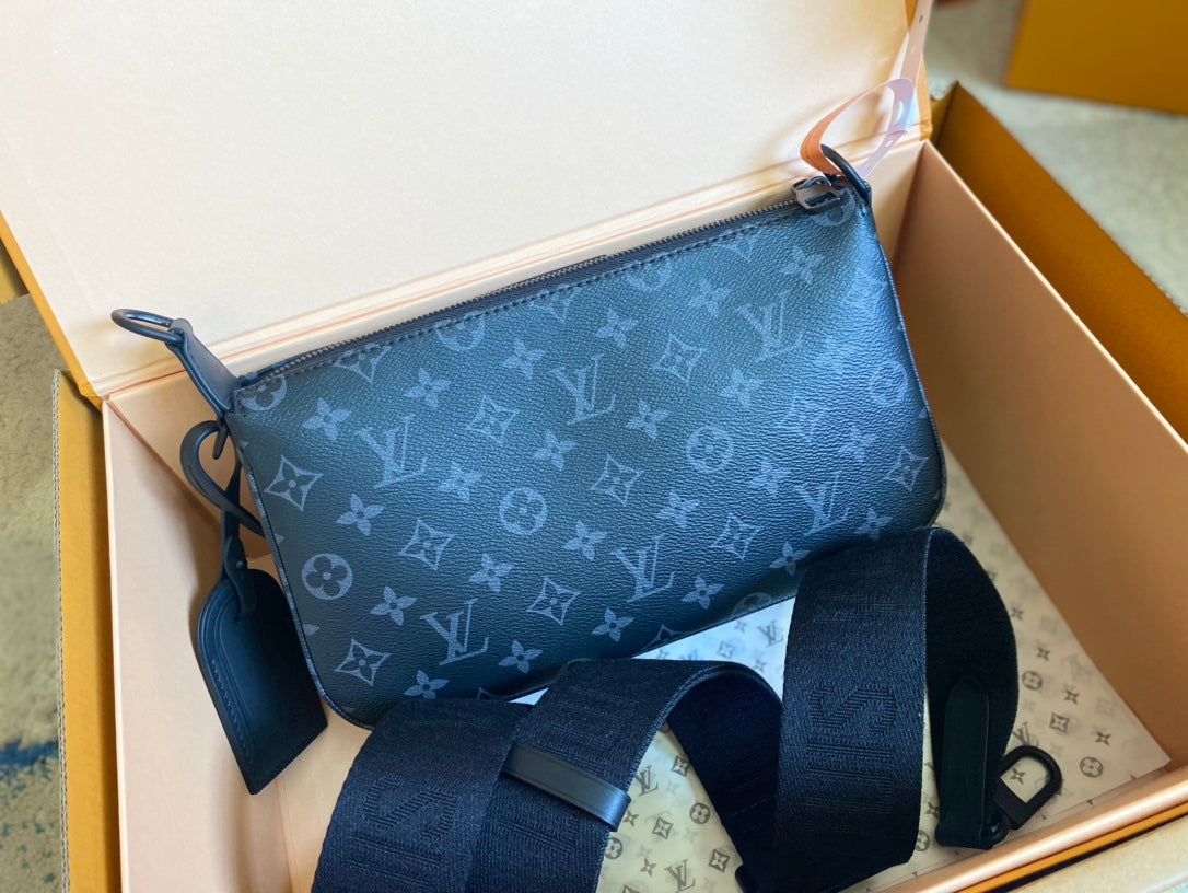 LOUIS VUITTON POCHETTE ACCESSOIRE XL 28 IN BLACK MONOGRAM ECLIPSE CANVAS