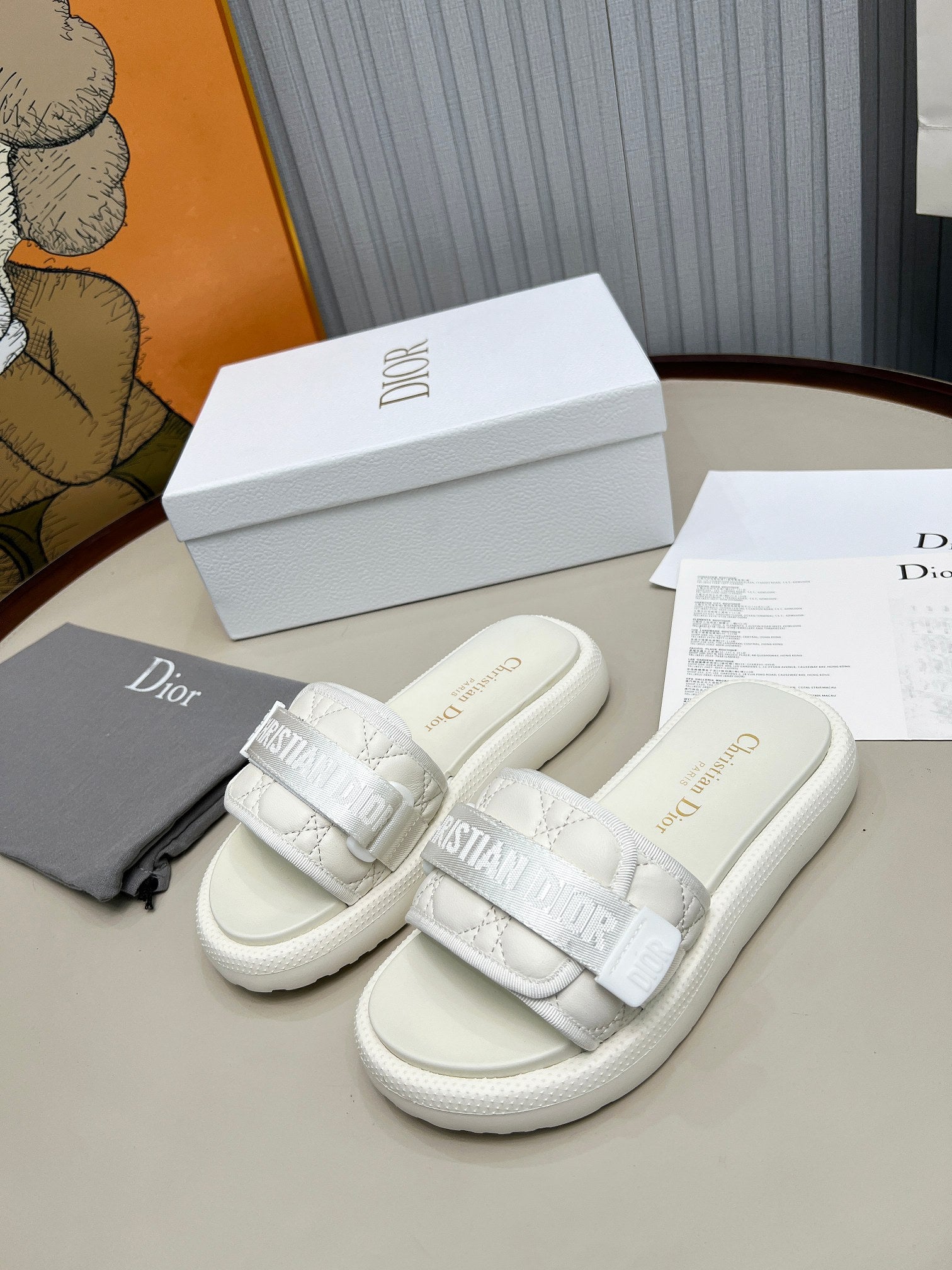 DIOR PLATFORM SLIDES 25S 50MM IN WHITE CALFSKIN AND ELECTRIC FABRIC