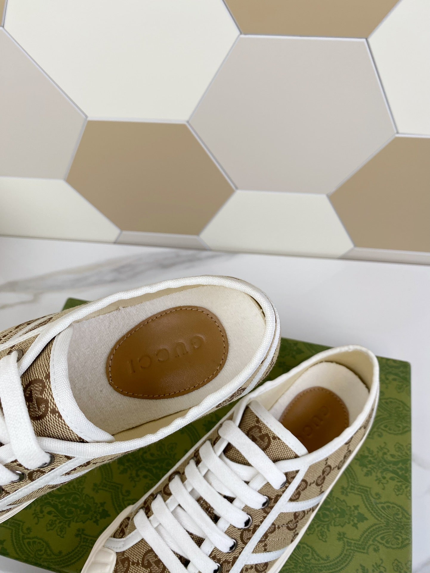 GUCCI JULIO SNEAKER WITH WEB BROWN PATTERNED CANVAS