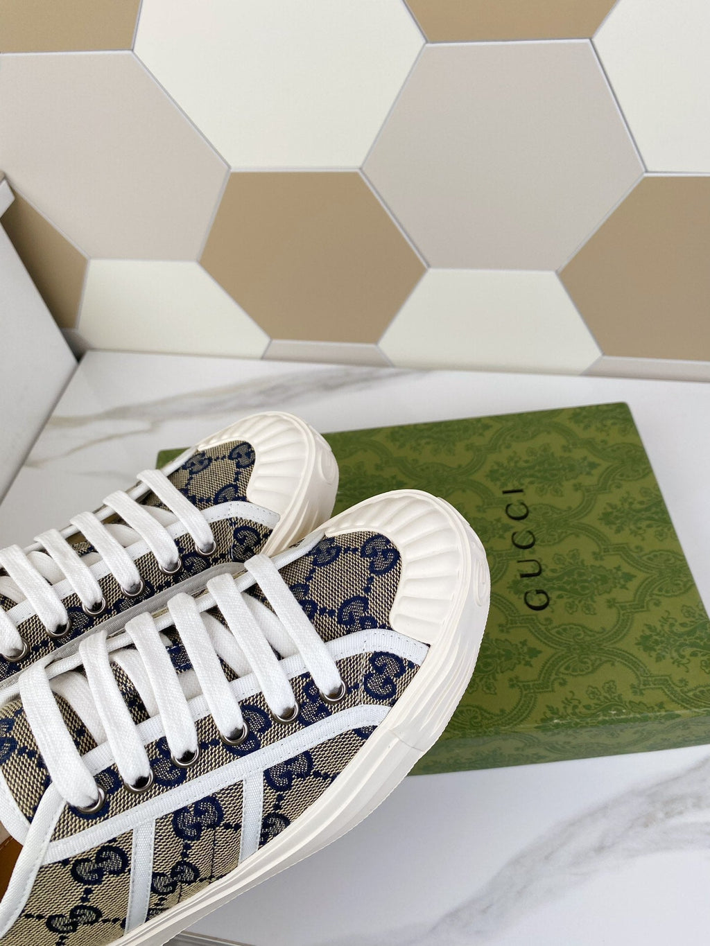 GUCCI JULIO SNEAKER WITH WEB NAVY PATTERNED CANVAS