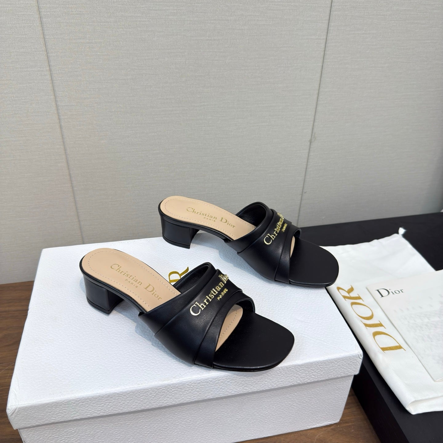 DIOR HIGH HEEL 25S 45 MM IN BLACK LAMBSKIN WITH GOLD HARDWARE