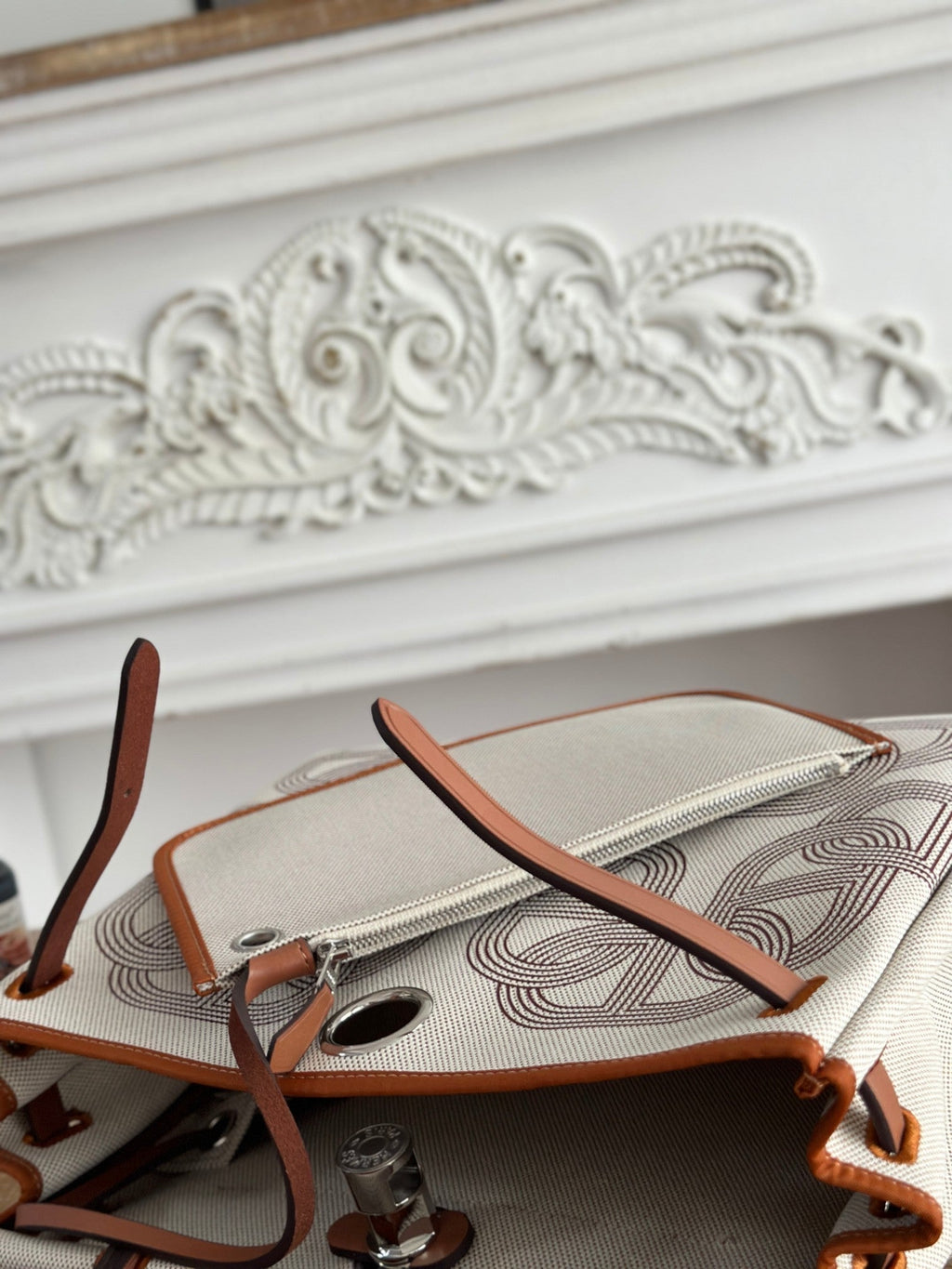 HERMES HERBAG ZIP 31 LAQUERED BAG IN OFF-WHITE MIX BROWN H PLUME CANVAS AND BROWN COWHIDE