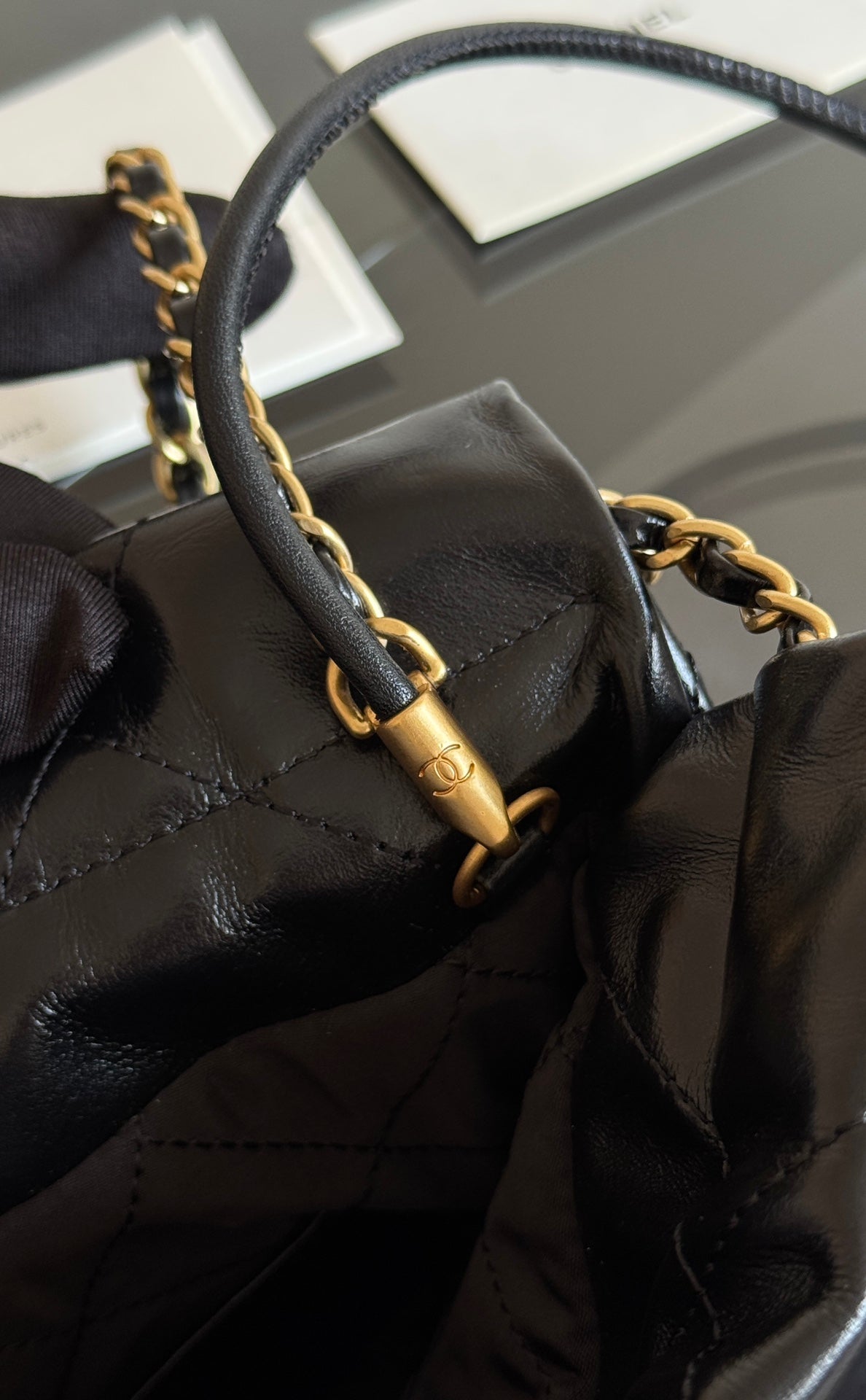 CHANEL MINI HOBO HANDBAG 20 IN BLACK CALFSKIN GOLD-TONE HARDWARE