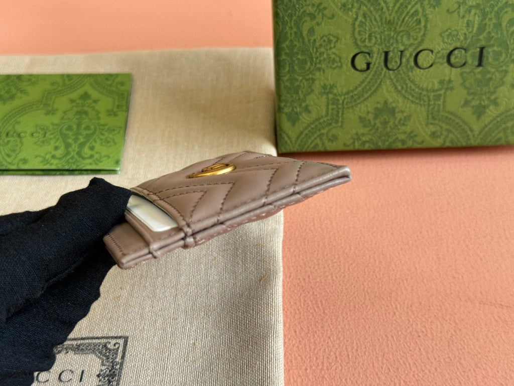 GUCCI MARMONT QUILTED CARD HOLDER 10 IN MILK TEA CALFSKIN