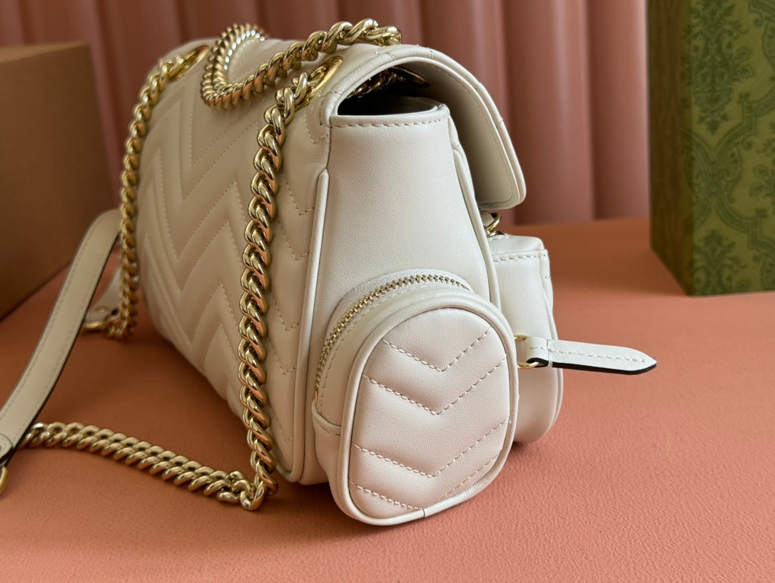 GUCCI MARMONT SMALL MULTI-POCKET BAG 25 IN WHITE CALFSKIN GOLD HARDWARE