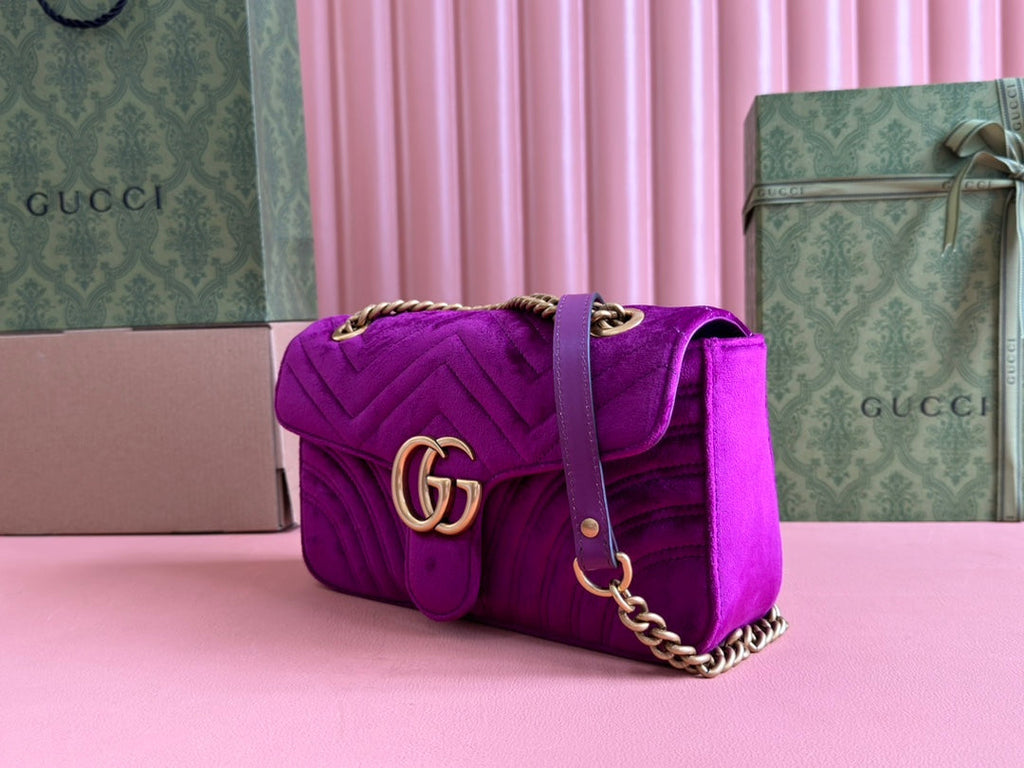 GUCCI 25S  MARMONT 26 CM IN DEEP PINK PURPLE VELVET WITH GOLD HARDWARE