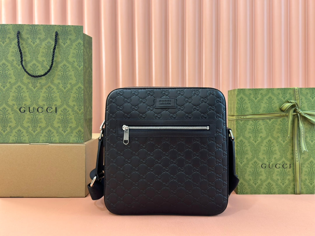 GUCCI SIGNATURE MESSENGER BAG 28 IN BLACK  CALFSKIN