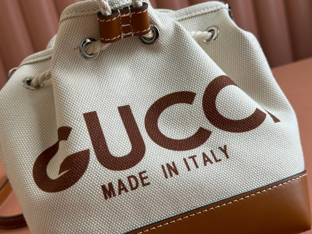 GUCCI SMALL DRAWSTRING SHOULDER BAG 21 IN WHITE CANVAS BROWN CALFSKIN