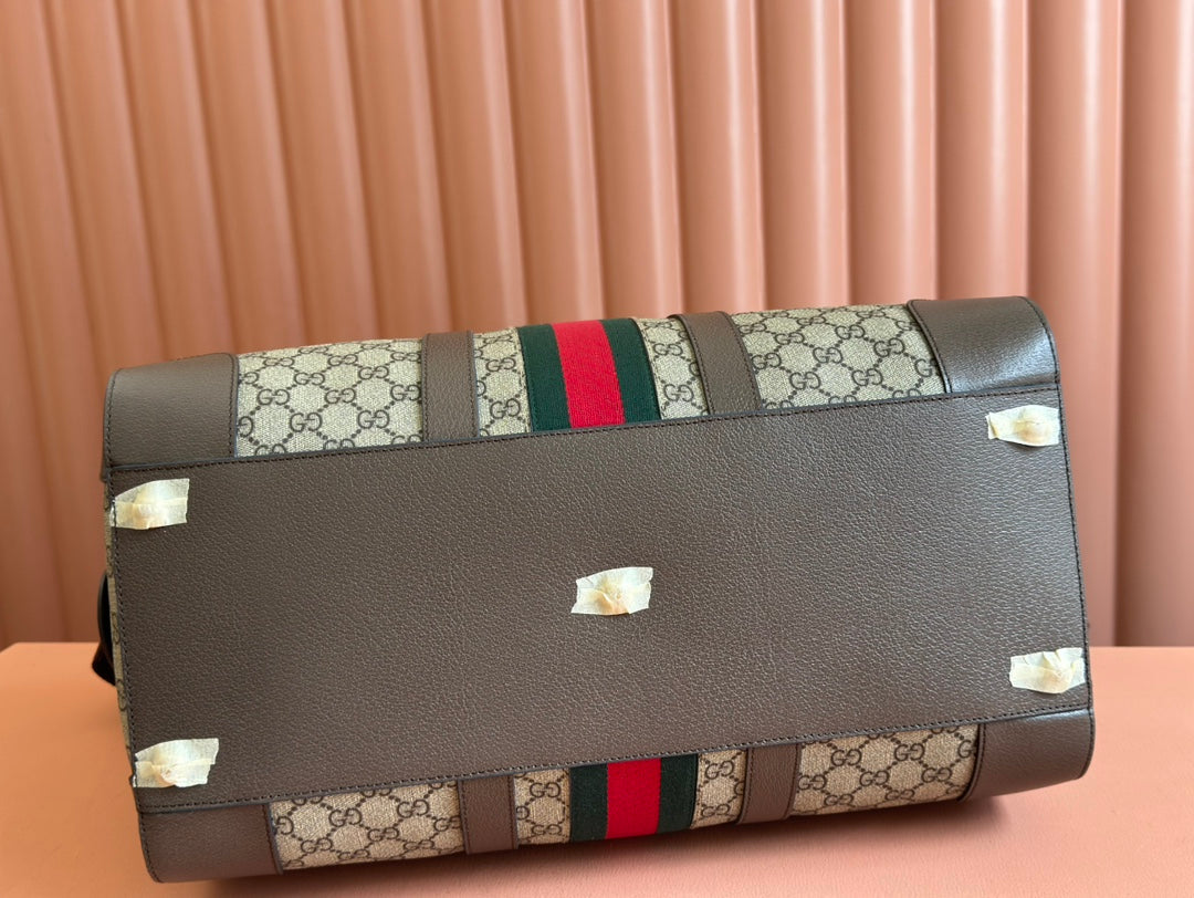GUCCI SAVOY MEDIUM DUFFLE BAG 44 IN BEIGE AND EBONY  SUPREME CANVAS