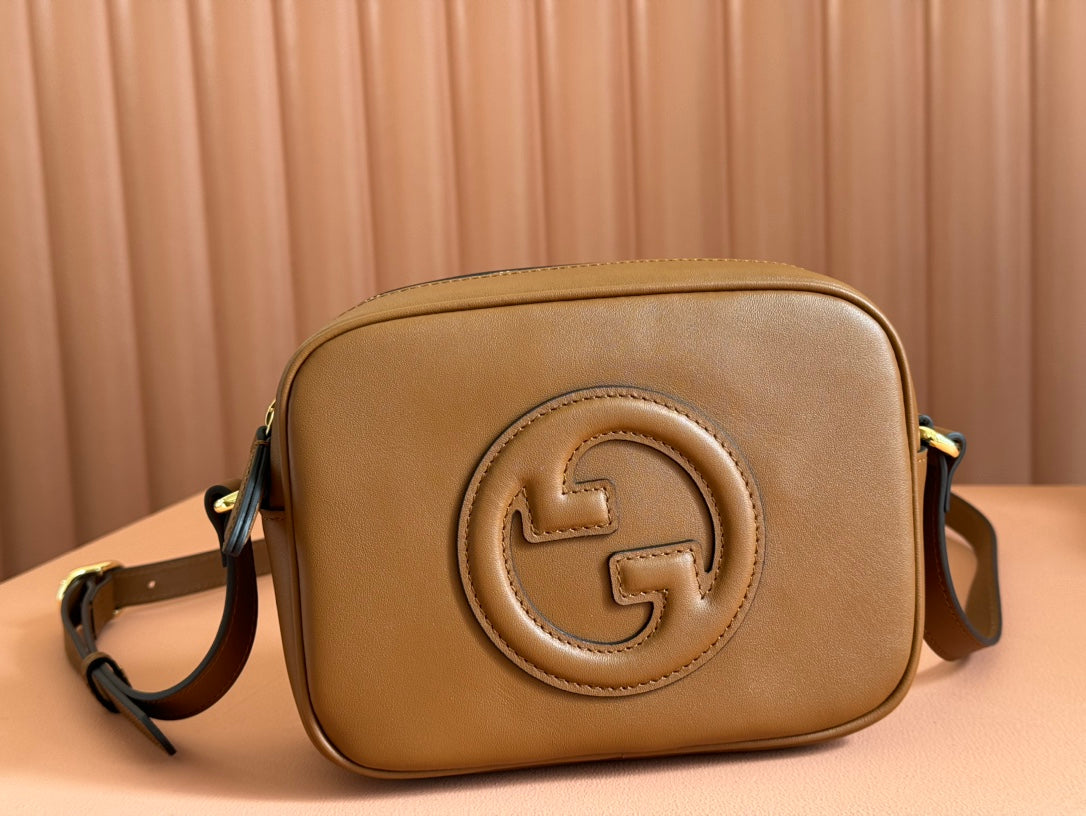 GUCCI BLONDIE SMALL SHOULDER BAG 21 IN BROWN SMOOTH CALFSKIN
