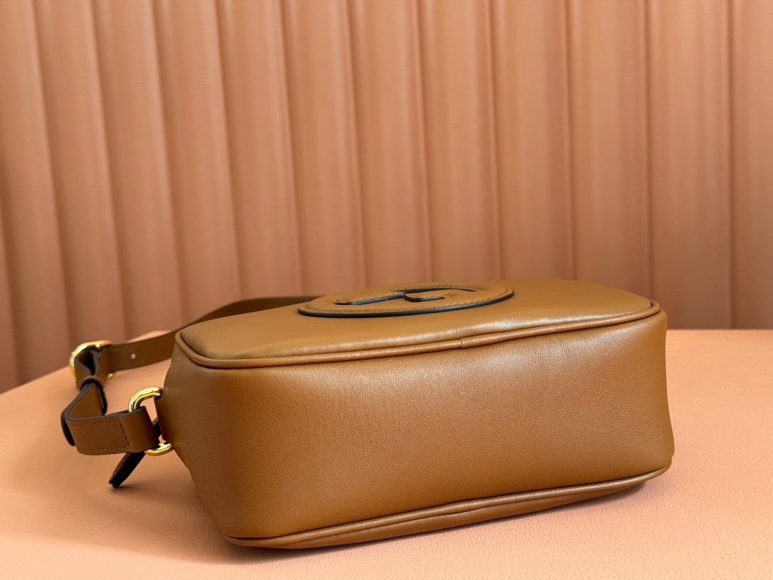 GUCCI BLONDIE SMALL SHOULDER BAG 21 IN BROWN SMOOTH CALFSKIN