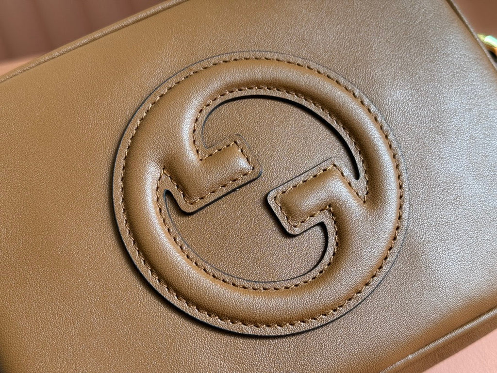 GUCCI BLONDIE SMALL SHOULDER BAG 21 IN BROWN SMOOTH CALFSKIN