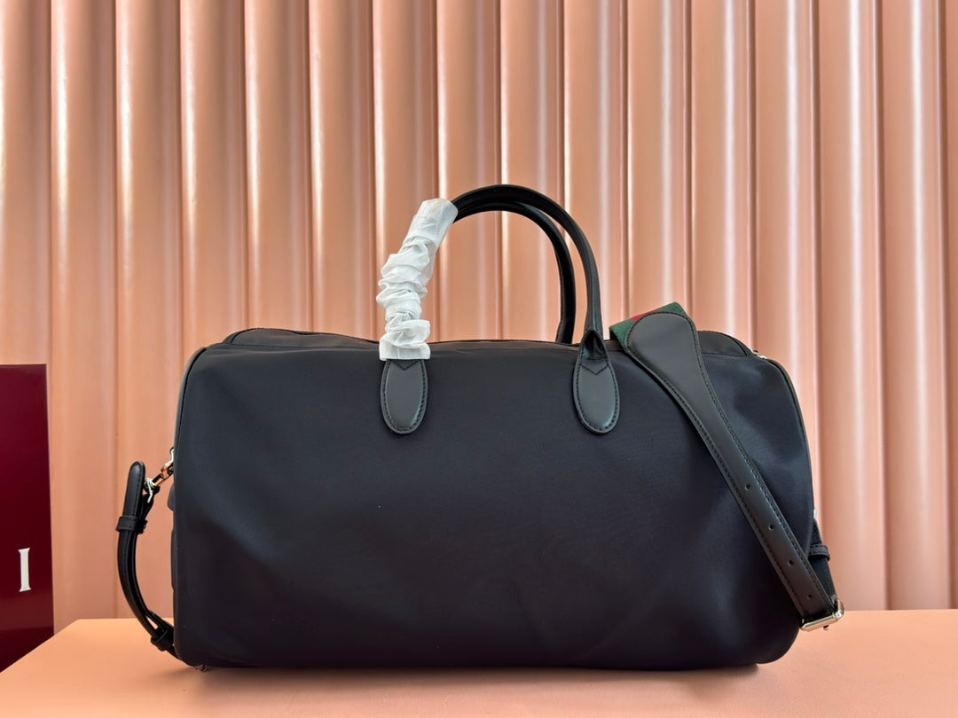 GUCCI SMALL DUFFLE BAG 42 IN BLACK CANVAS