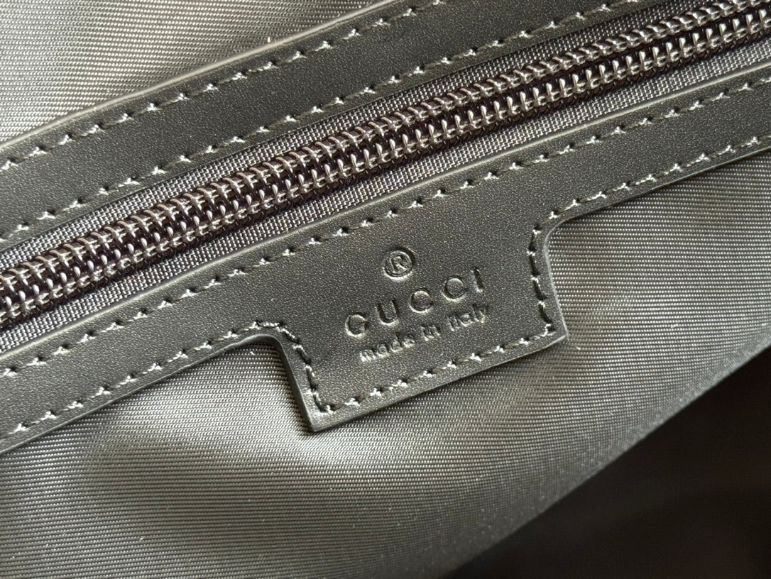 GUCCI SMALL DUFFLE BAG 42 IN BLACK CANVAS