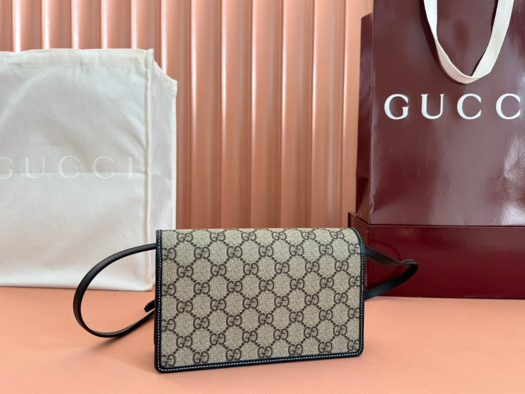 GUCCI EMBLEM WALLET  MONOGRAM 20 IN DARK BROWN AND BLACK CALFSKIN
