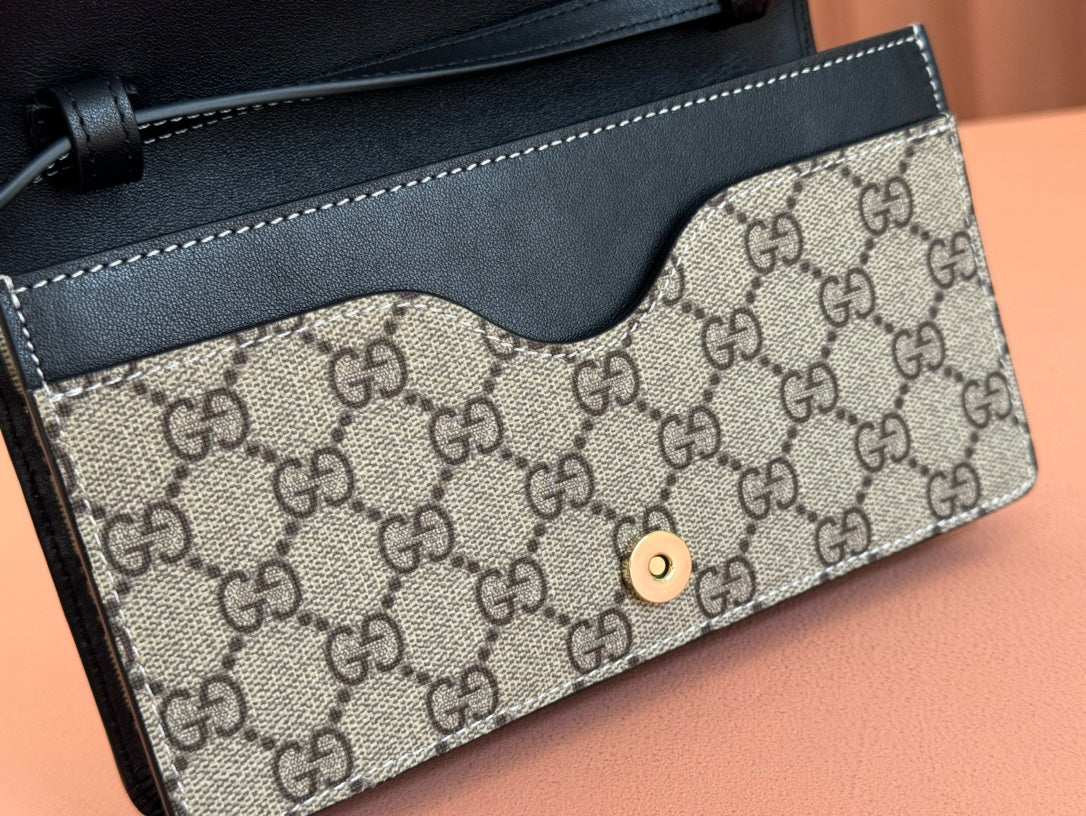 GUCCI EMBLEM WALLET  MONOGRAM 20 IN DARK BROWN AND BLACK CALFSKIN