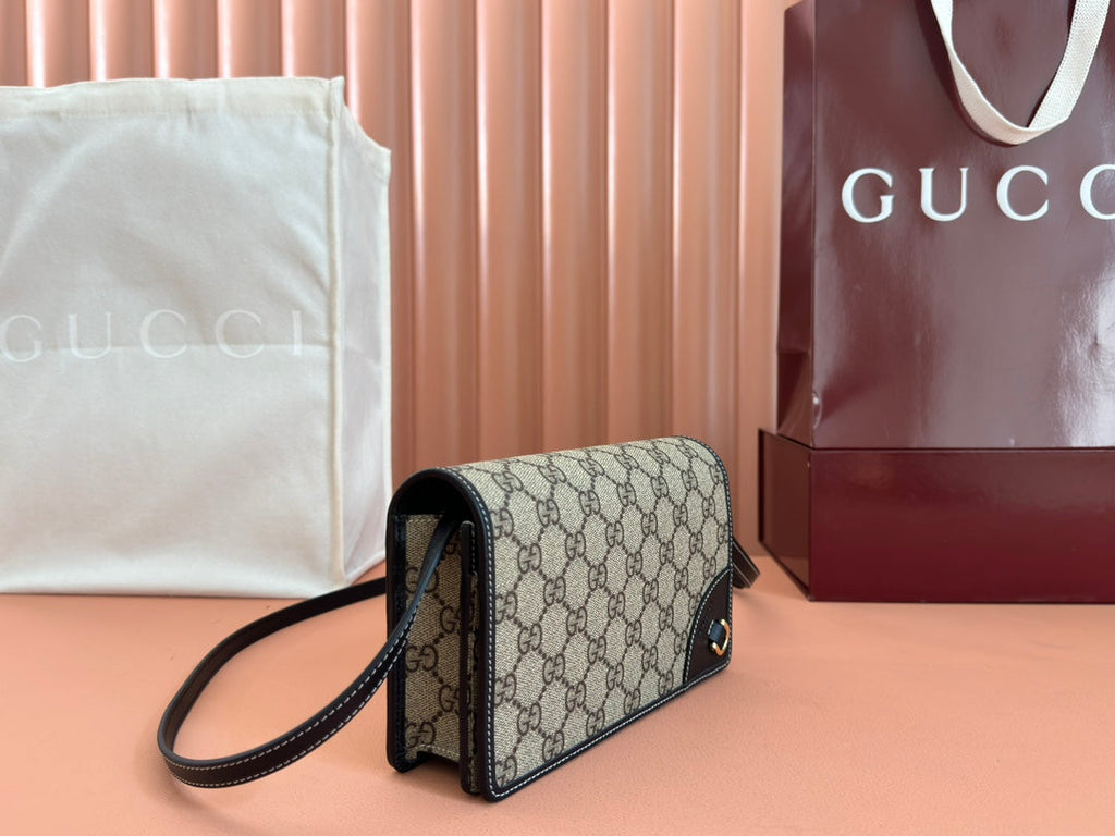 GUCCI EMBLEM WALLET  MONOGRAM 20 IN DARK BROWN AND BLACK CALFSKIN