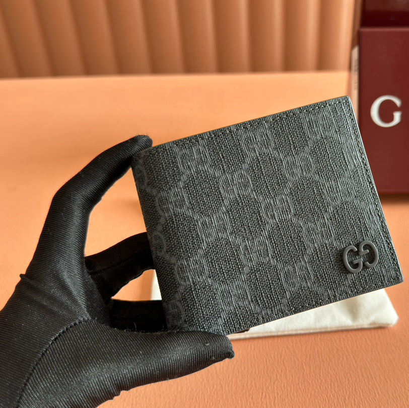 GUCCI INTERIOR  BI-FOLD WALLET 11 IN GREY CALFSKIN