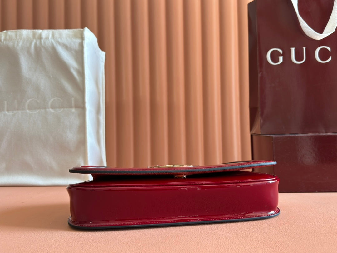 GUCCI MEDIUM BLONDIE SHOULDER BAG 26.5 IN RED PATENT CALFSKIN